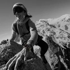 Apple Watch Ultra 2 (GPS + Cellular) 49mm Titanium Case With Blue/Black Trail Loop - M/L - Titanium -APPLE || Garmin || FITBIT Sales 76f7aa5f f7a8 5533 9e42 aa5dc96c58bf